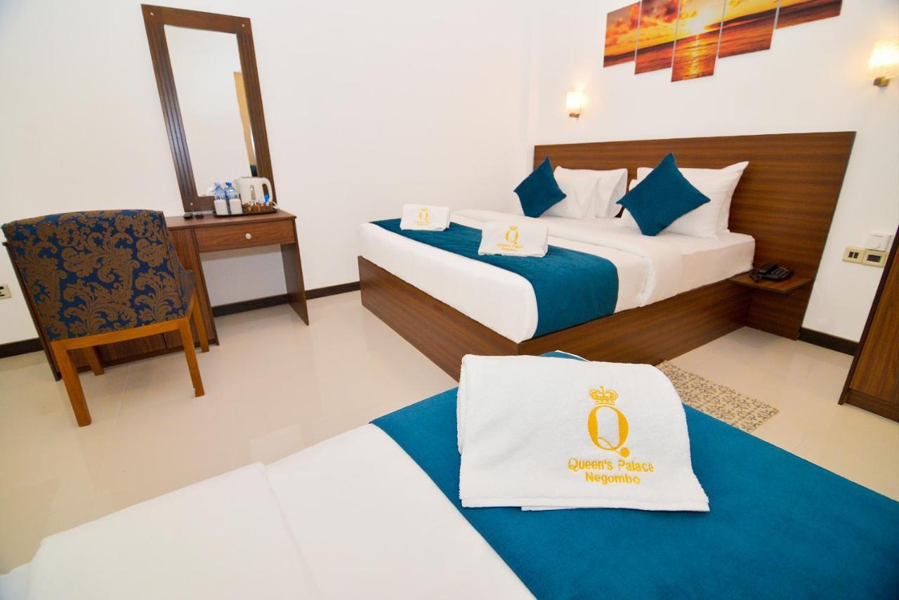 Negombo New Queen'S Palace Exterior photo